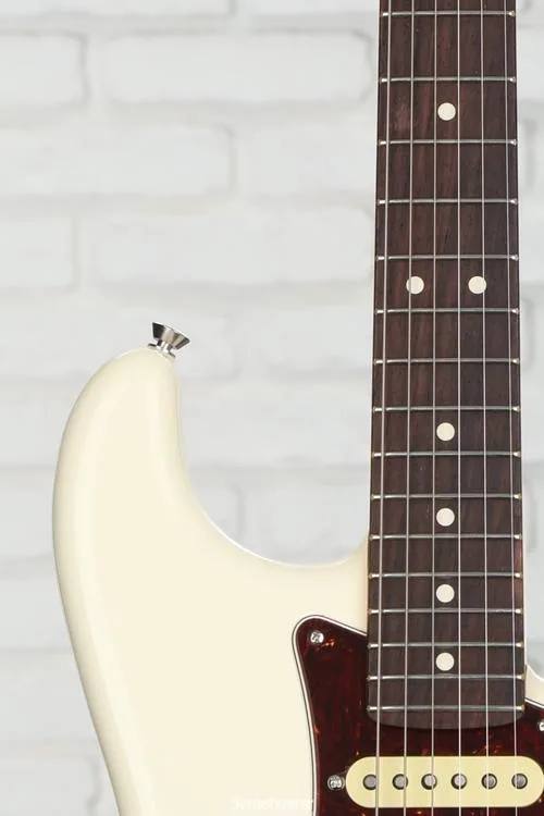  Fender American Professional II Stratocaster - Olympic White with Rosewood Fingerboard Demo