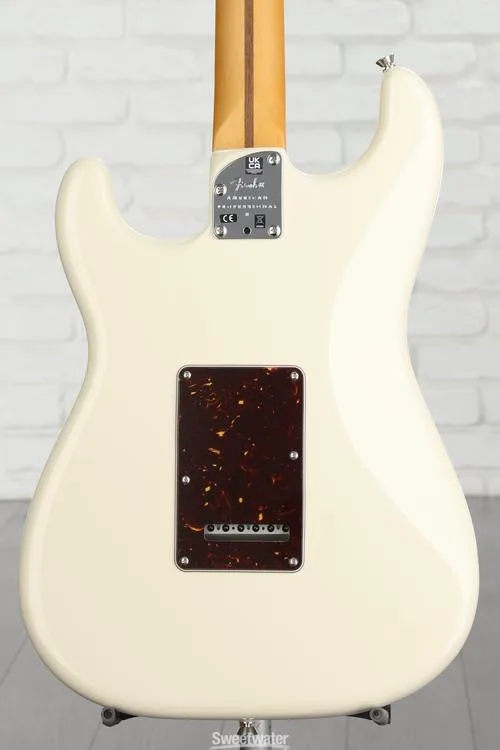  Fender American Professional II Stratocaster - Olympic White with Rosewood Fingerboard Demo