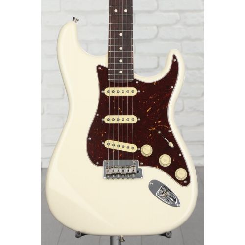  Fender American Professional II Stratocaster - Olympic White with Rosewood Fingerboard Demo