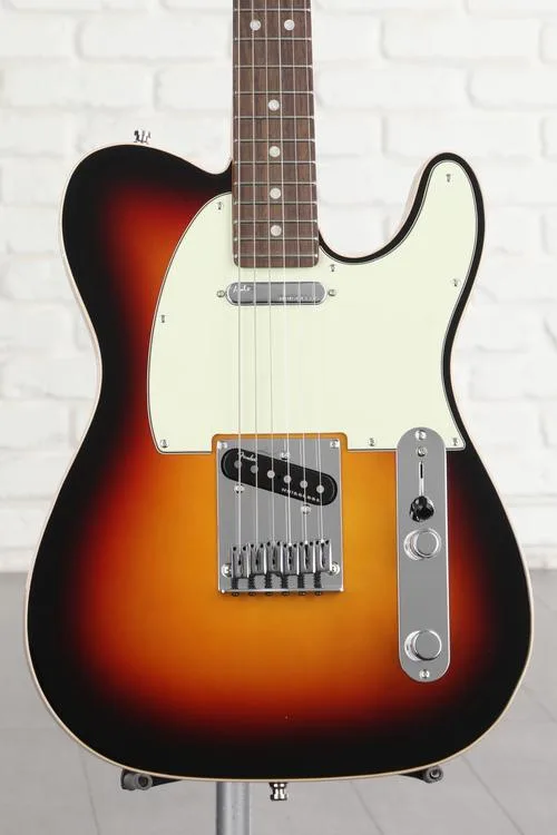 Fender American Ultra Telecaster - Ultraburst with Rosewood Fingerboard Demo