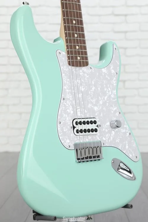  Fender Tom DeLonge Stratocaster Electric Guitar - Surf Green Demo
