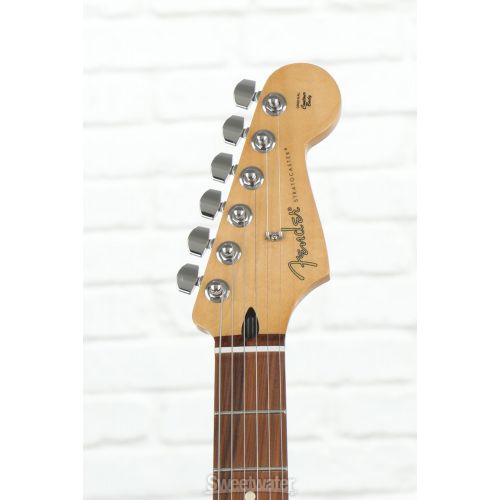  Fender Player Stratocaster HSS Plus Top - Tobacco Sunburst with Pau Ferro Fingerboard