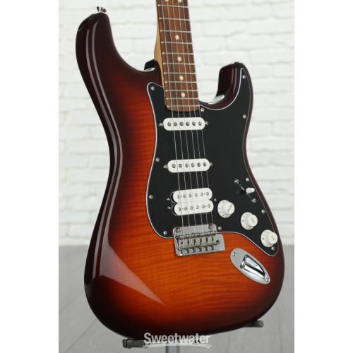  Fender Player Stratocaster HSS Plus Top - Tobacco Sunburst with Pau Ferro Fingerboard