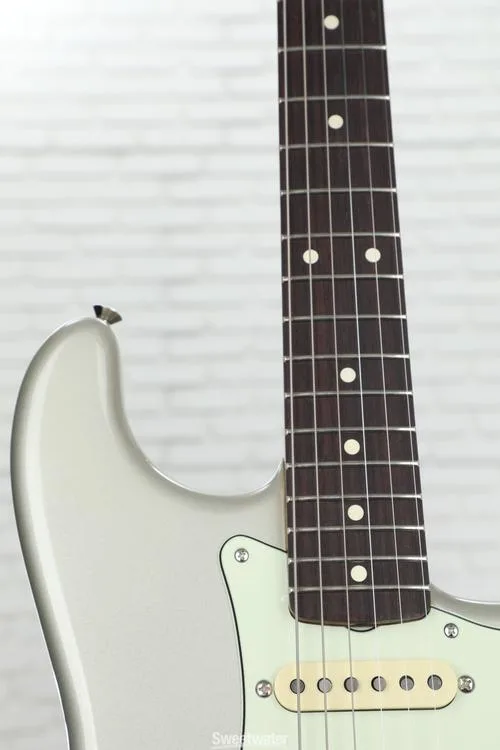  Fender Robert Cray Standard Stratocaster Electric Guitar - Inca Silver with Rosewood Fingerboard Demo