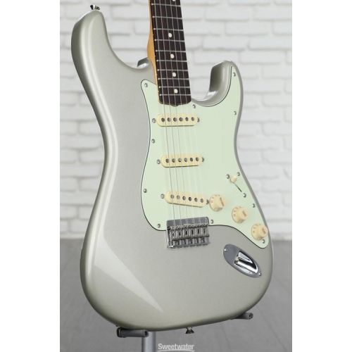  Fender Robert Cray Standard Stratocaster Electric Guitar - Inca Silver with Rosewood Fingerboard Demo