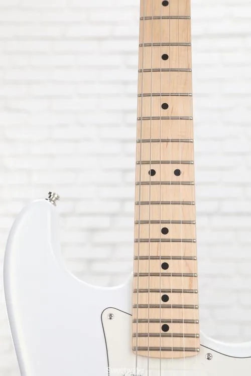  Fender Juanes Signature Stratocaster - Luna White