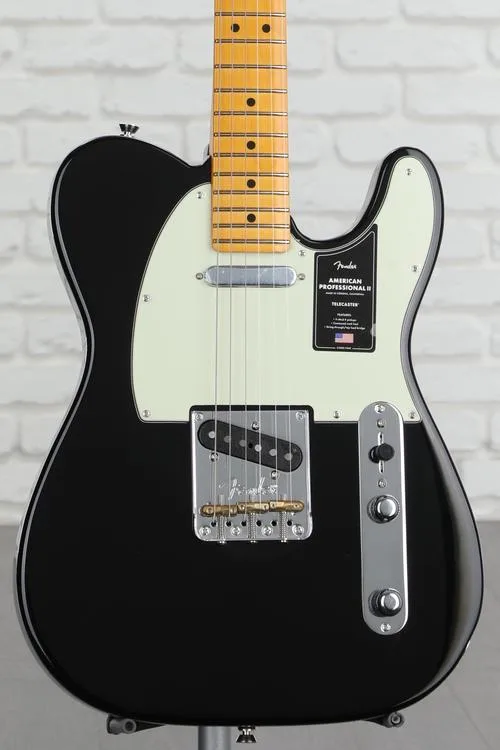 Fender American Professional II Telecaster - Black with Maple Fingerboard