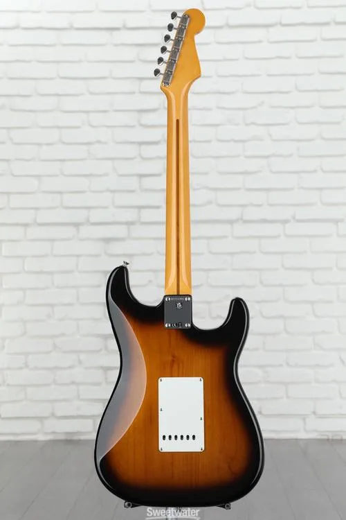  Fender American Vintage II 1957 Stratocaster Left-handed Electric Guitar - 2-color Sunburst Demo