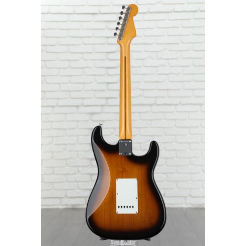  Fender American Vintage II 1957 Stratocaster Left-handed Electric Guitar - 2-color Sunburst Demo
