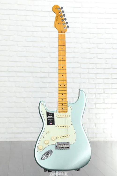  Fender American Professional II Stratocaster Left-handed - Mystic Surf Green with Maple Fingerboard