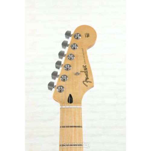  Fender Player Stratocaster - Buttercream with Maple Fingerboard