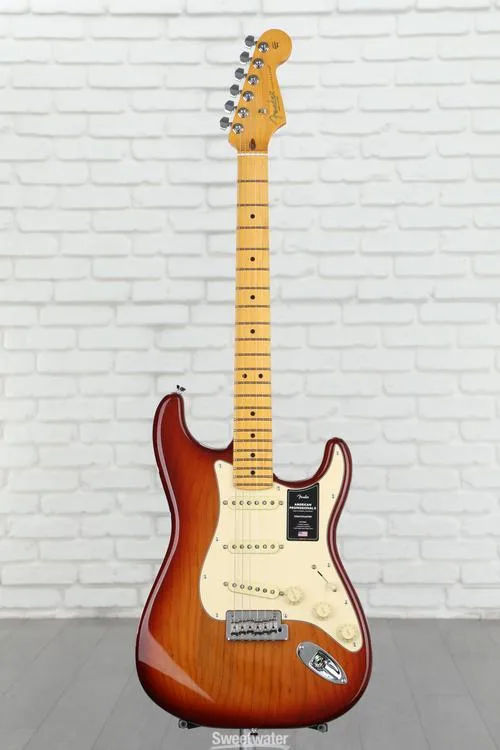  Fender American Professional II Stratocaster - Sienna Sunburst with Maple Fingerboard