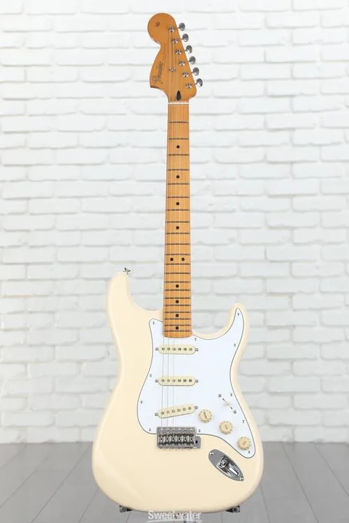  Fender Jimi Hendrix Stratocaster - Olympic White with Maple Fingerboard