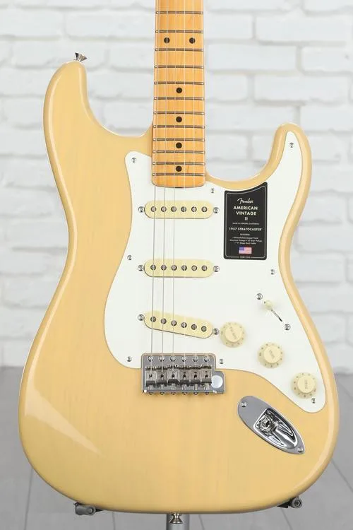 Fender American Vintage II 1957 Stratocaster Electric Guitar - Vintage Blonde