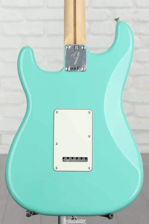  Fender Player Stratocaster HSH - Sea Foam Green with Pau Ferro Fingerboard