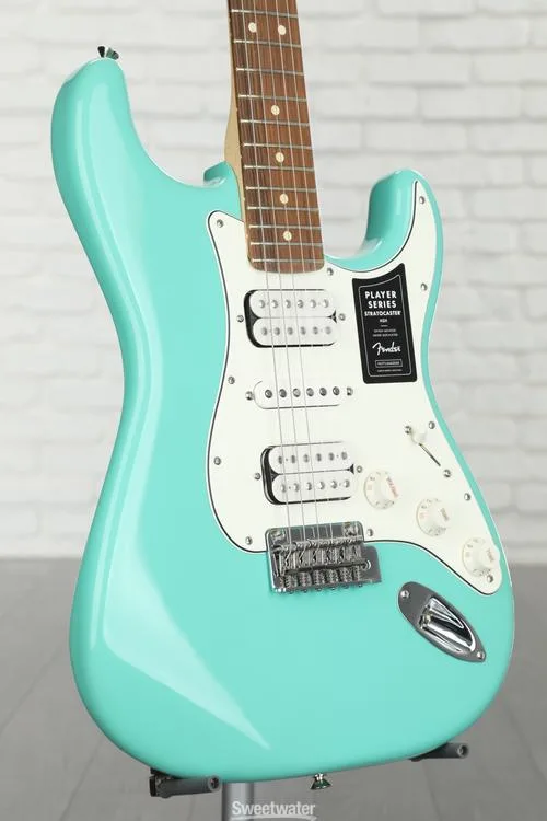  Fender Player Stratocaster HSH - Sea Foam Green with Pau Ferro Fingerboard