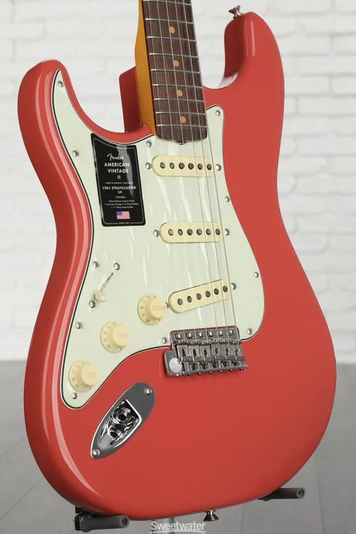  Fender American Vintage II 1961 Stratocaster Left-handed Electric Guitar - Fiesta Red Demo