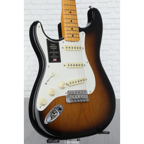  Fender American Vintage II 1957 Stratocaster Left-handed Electric Guitar - 2-color Sunburst