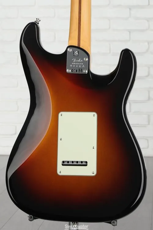  Fender American Ultra Stratocaster Left-handed - Ultraburst with Rosewood Fingerboard Demo
