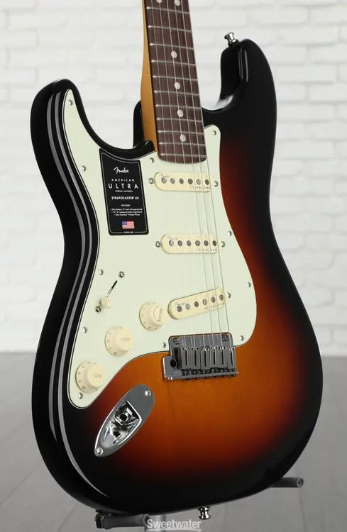  Fender American Ultra Stratocaster Left-handed - Ultraburst with Rosewood Fingerboard Demo