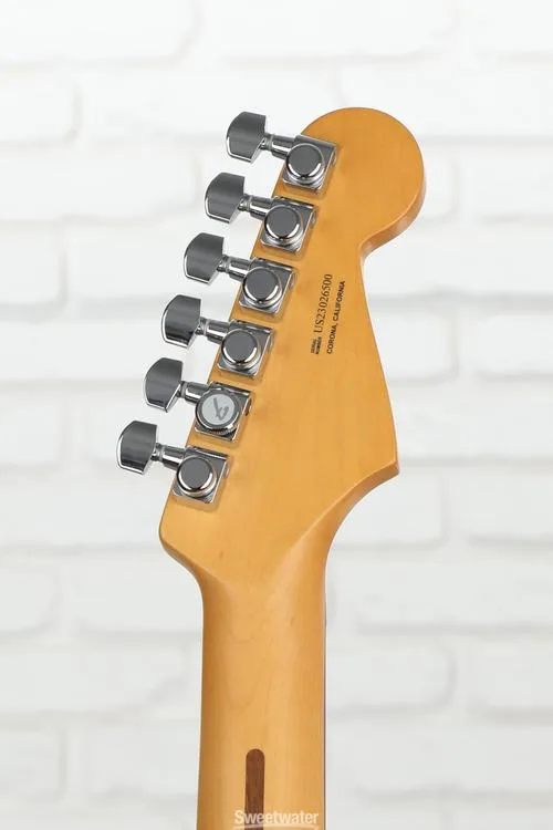  Fender American Ultra Stratocaster Left-handed - Ultraburst with Rosewood Fingerboard Demo