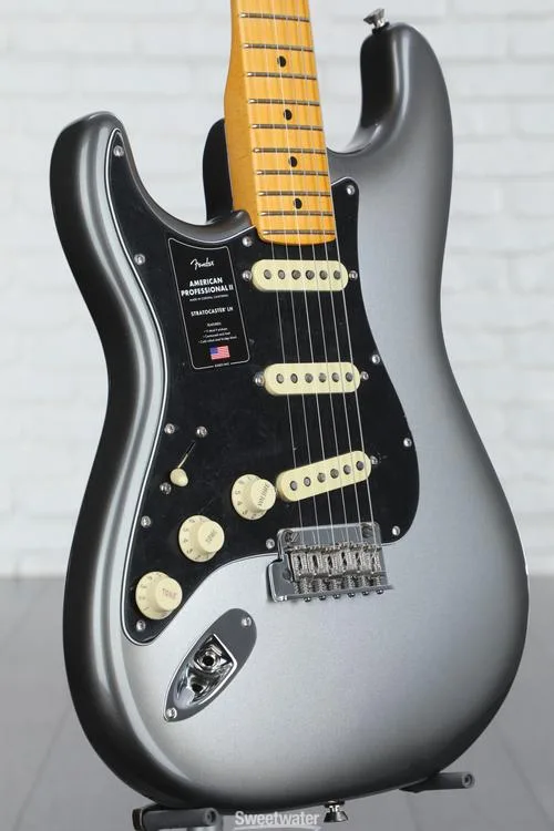  Fender American Professional II Stratocaster Left-handed - Mercury with Maple Fingerboard