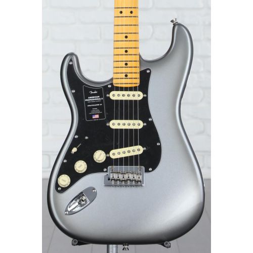  Fender American Professional II Stratocaster Left-handed - Mercury with Maple Fingerboard