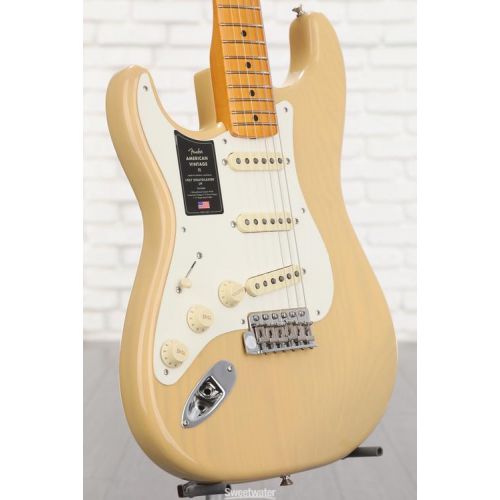  Fender American Vintage II 1957 Stratocaster Left-handed Electric Guitar - Vintage Blonde