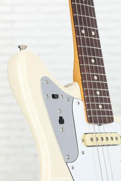  Fender Johnny Marr Jaguar - Olympic White with Rosewood Fingerboard Demo