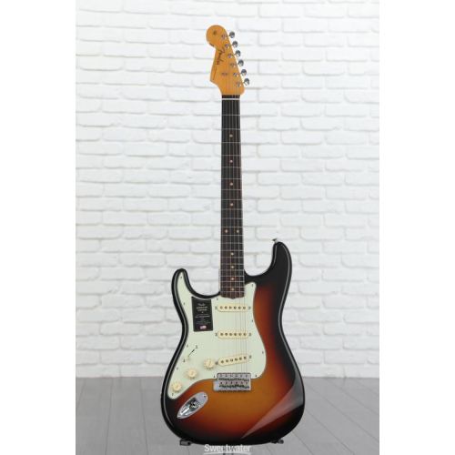  Fender American Vintage II 1961 Stratocaster Left-handed Electric Guitar - 3-tone Sunburst Demo