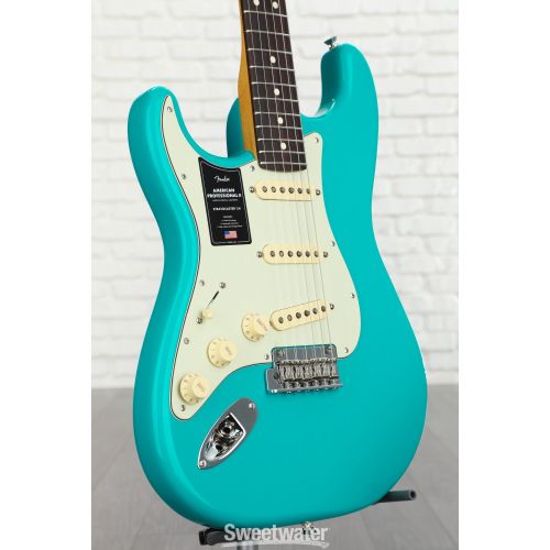  Fender American Professional II Stratocaster Left-handed - Miami Blue with Rosewood Fingerboard