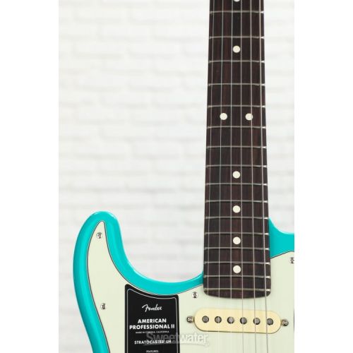  Fender American Professional II Stratocaster Left-handed - Miami Blue with Rosewood Fingerboard