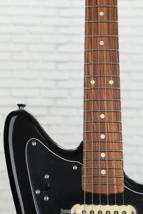  Fender Player Jaguar - Black with Pau Ferro Fingerboard Demo