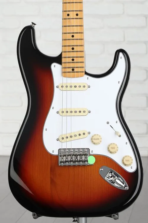 Fender Jimi Hendrix Stratocaster - 3-Tone Sunburst with Maple Fingerboard