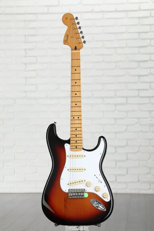  Fender Jimi Hendrix Stratocaster - 3-Tone Sunburst with Maple Fingerboard