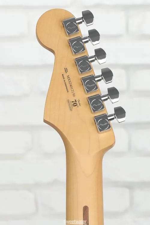  Fender Player Stratocaster HSS - 3-Tone Sunburst with Maple Fingerboard