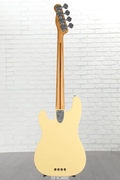  Fender Vintera II '70s Telecaster Bass - Vintage White Demo