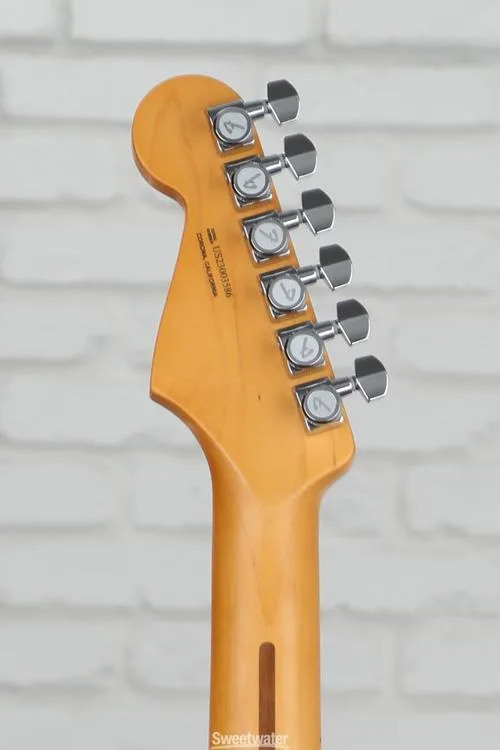  Fender American Ultra Stratocaster - Texas Tea with Maple Fingerboard Demo