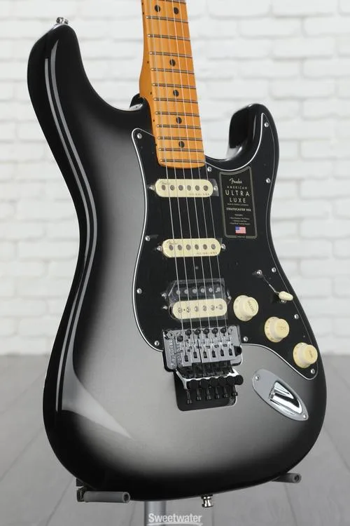  Fender American Ultra Luxe Stratocaster Floyd Rose HSS - Silverburst with Maple Fingerboard Demo