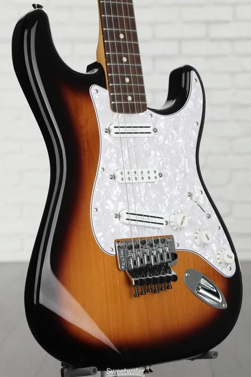  Fender Dave Murray Stratocaster - Sunburst with Rosewood Fingerboard