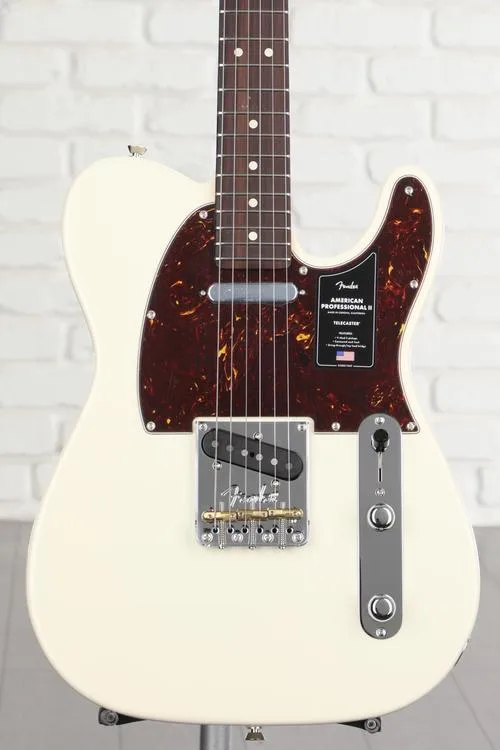 Fender American Professional II Telecaster - Olympic White with Rosewood Fingerboard