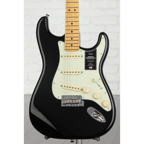  Fender American Professional II Stratocaster - Black with Maple Fingerboard Demo