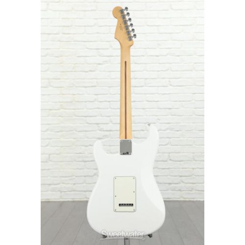  Fender Player Stratocaster - Polar White with Pau Ferro Fingerboard