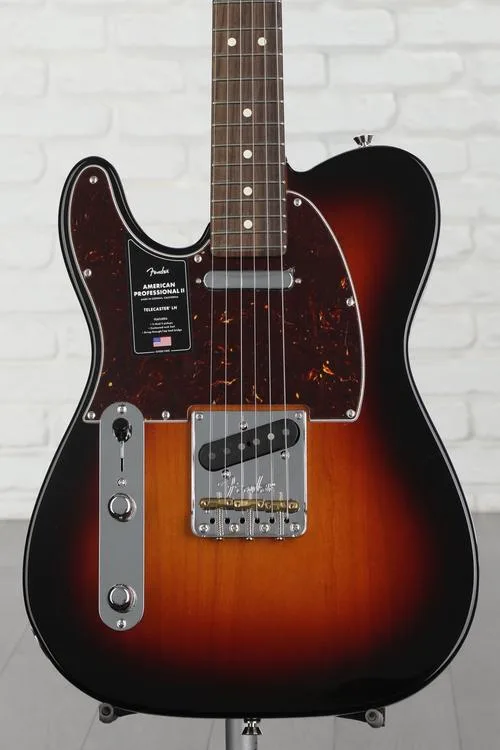 Fender American Professional II Telecaster Left-handed - 3-color Sunburst with Rosewood Fingerboard Demo