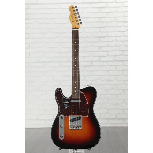  Fender American Professional II Telecaster Left-handed - 3-color Sunburst with Rosewood Fingerboard Demo