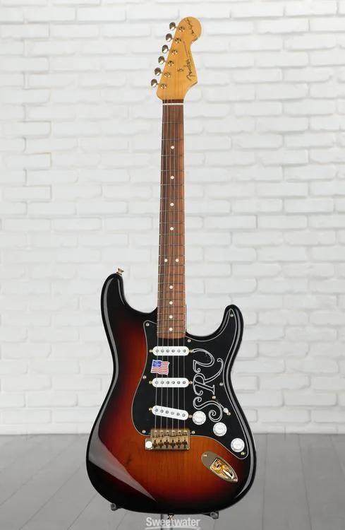  Fender Stevie Ray Vaughan Stratocaster - 3-Tone Sunburst