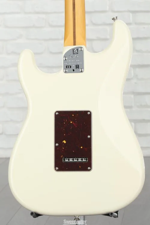  Fender American Professional II Stratocaster - Olympic White with Rosewood Fingerboard