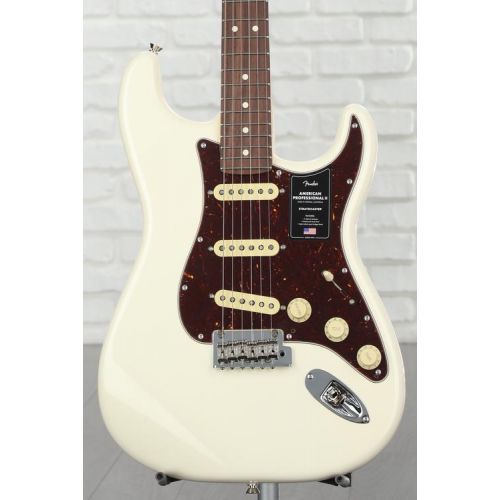  Fender American Professional II Stratocaster - Olympic White with Rosewood Fingerboard