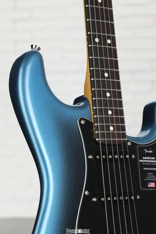  Fender American Professional II Stratocaster - Dark Night with Rosewood Fingerboard Demo