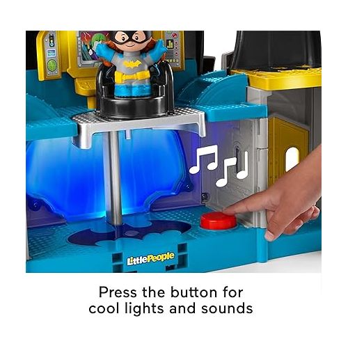 피셔프라이스 DC SUPER FRIENDS Fisher-Price Little People Batman Toy Deluxe Batcave Playset with Lights Sounds & 4 Figures for Toddlers Ages 18+ Months (Amazon Exclusive)